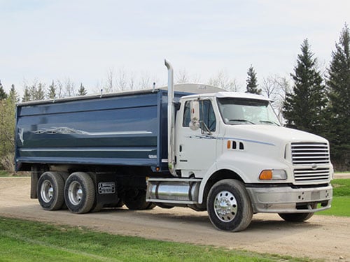 1999 Sterling 9500 