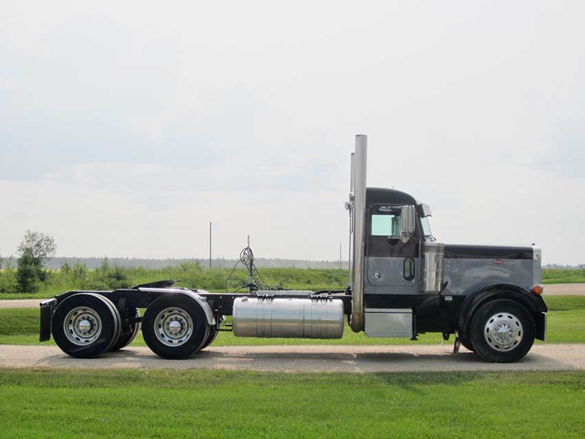 Pre-Emission Used Semi-Truck
